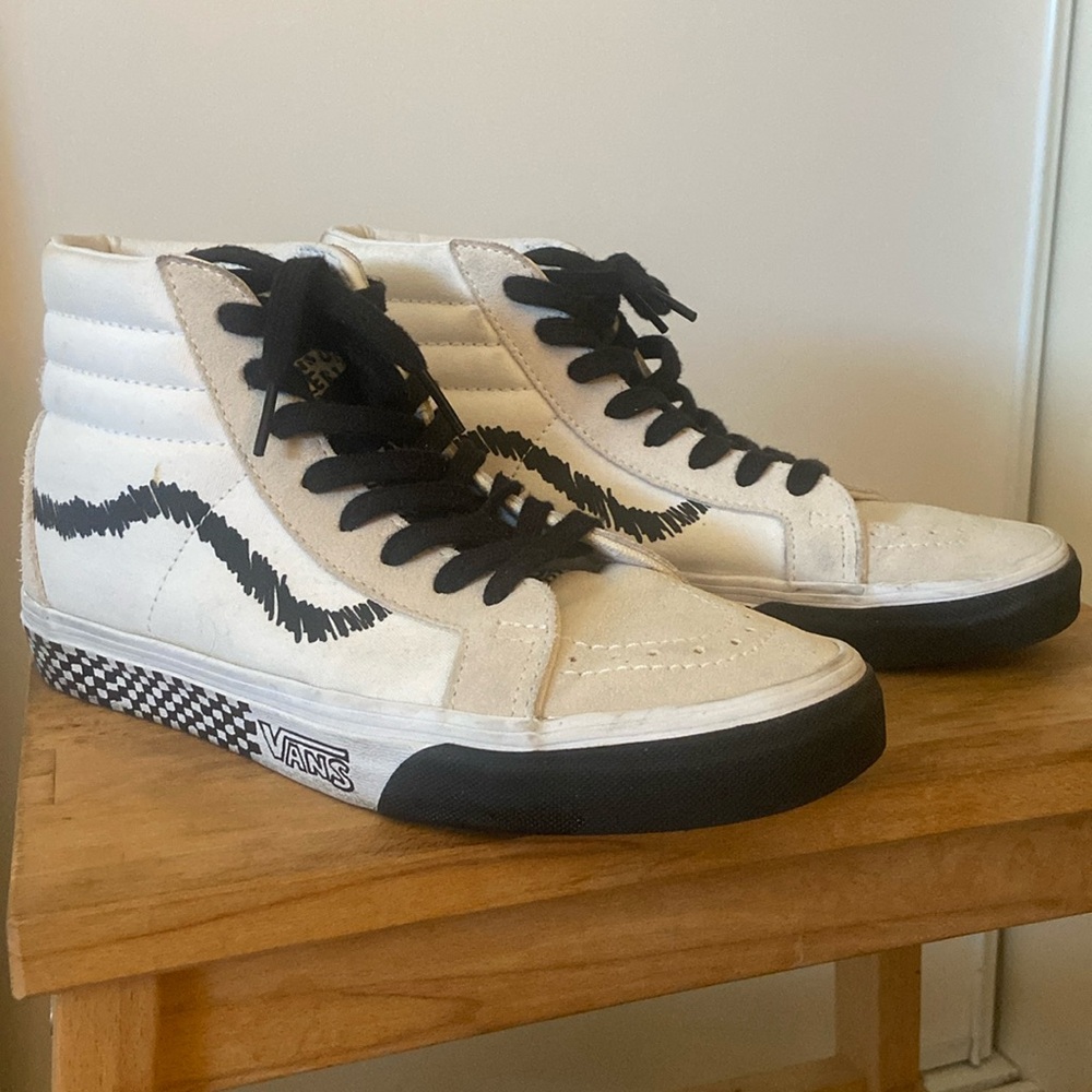 Vans High-Top Sk8-Hi Shoes - unisex (9 women’s/7.5 men’s)